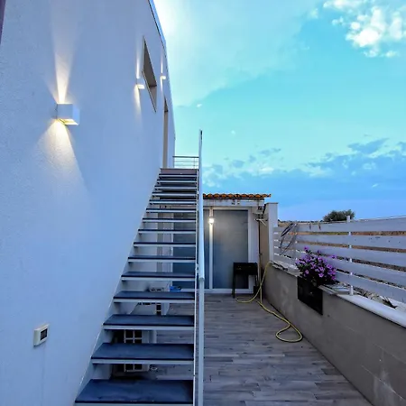 Apartment Nave23 - Locazione Turistica Marina di Ragusa